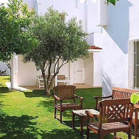 Lavinya Maison Hotel 3*